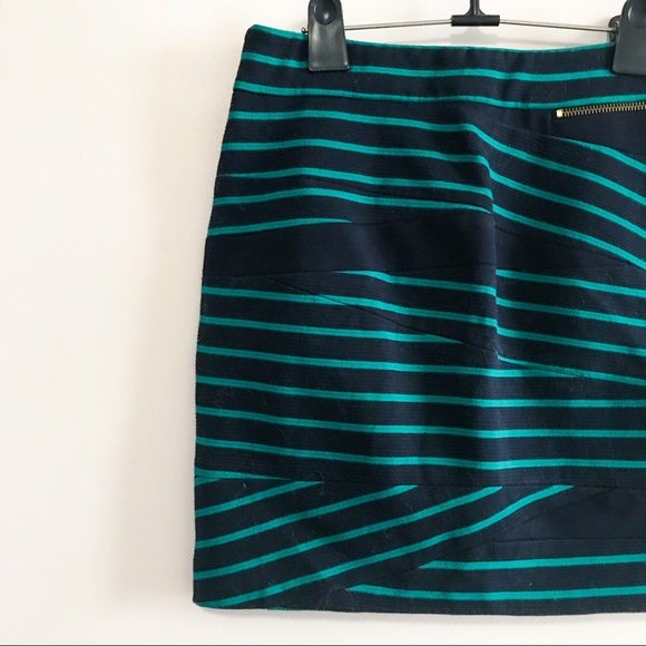 Stripe Mini Skirt LIKE NEW - Picture 9 of 13